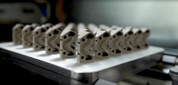 ابزار قالب پرینت سه بعدی فلزی در B&J Specialty چاپ شده بر روی 3D Systems ProX DMP 300