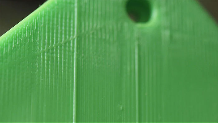 خراش­ های مورب روی چاپ سه بعدی
